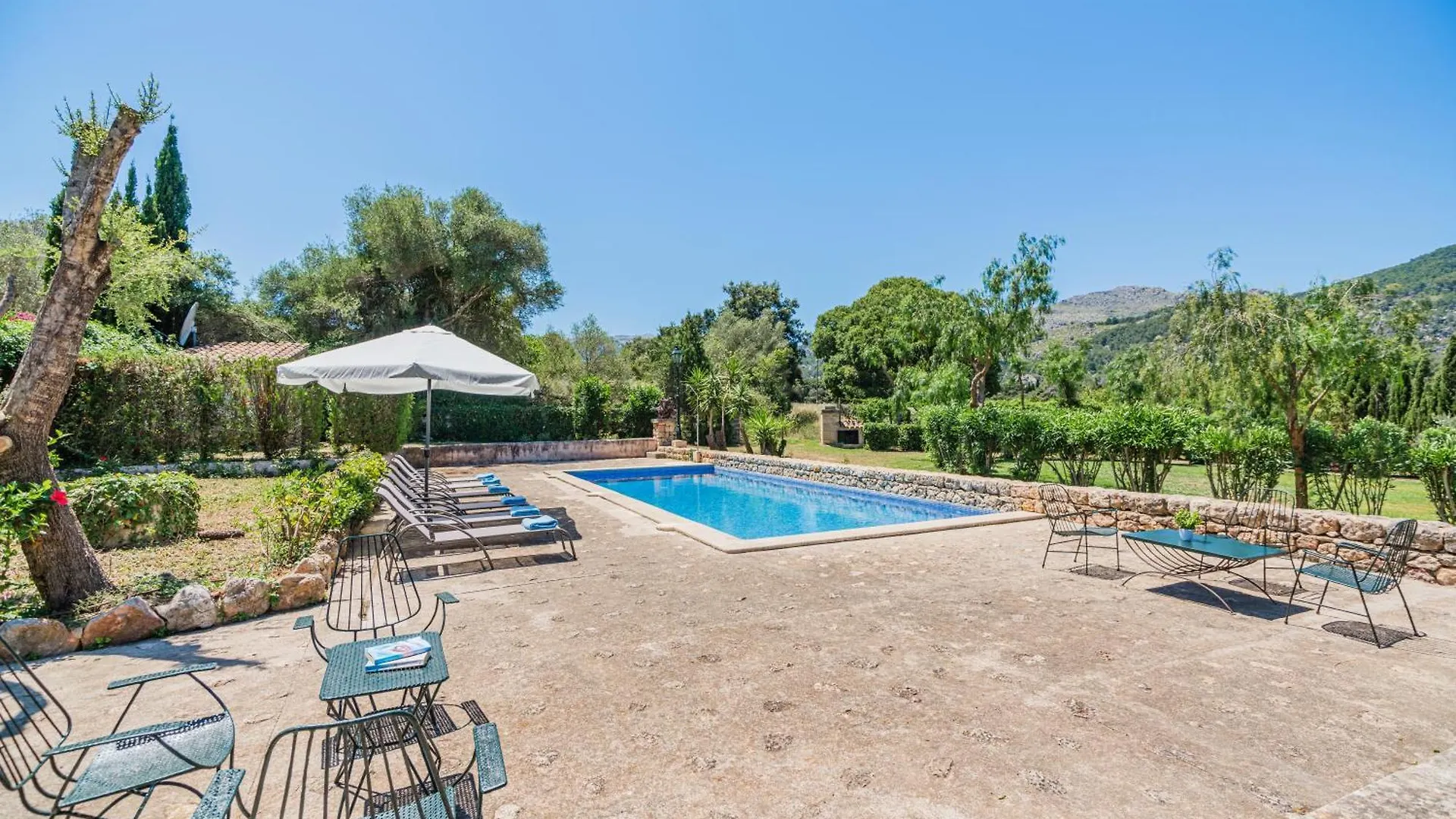 Can Llobera Abaix Pollença Villa